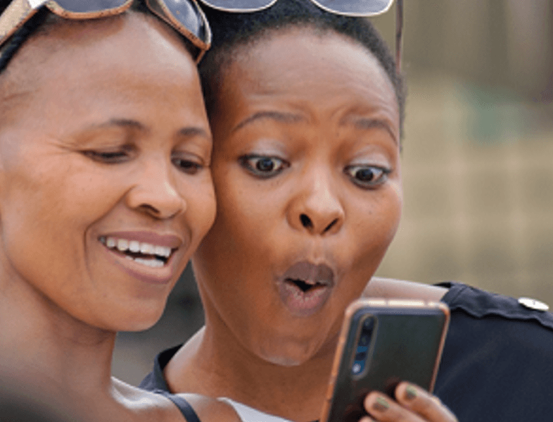 YakChat messaging app image